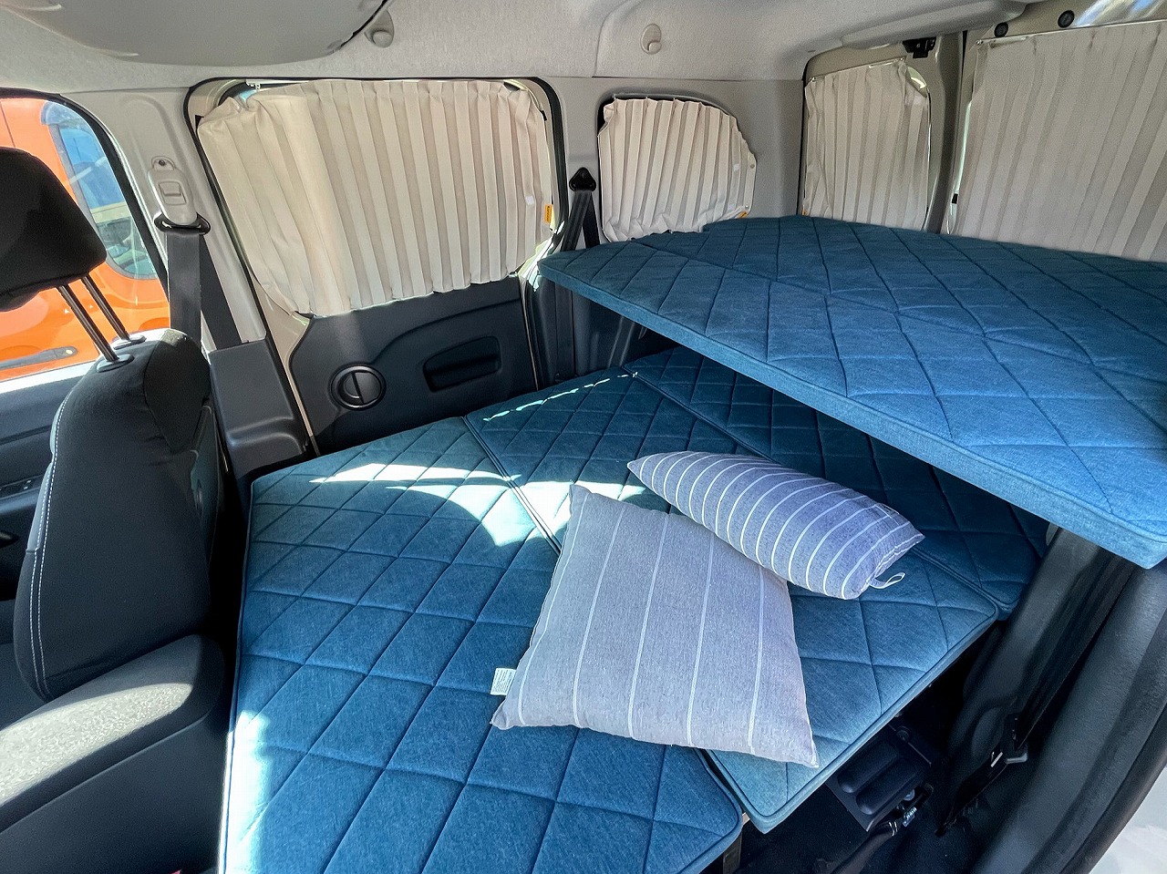 カングーで車中泊を。ベッドキット体験談その⑤ | News & Blog 